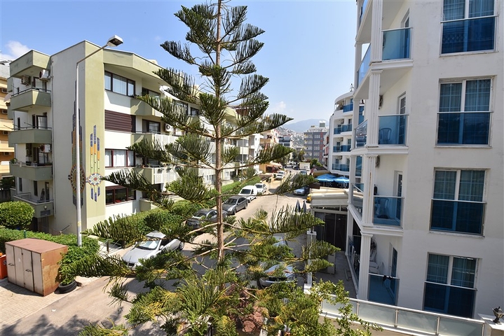 شقة 3 + 1 في وسط ألانيا