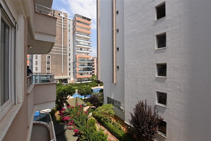 شقة في محمودلار