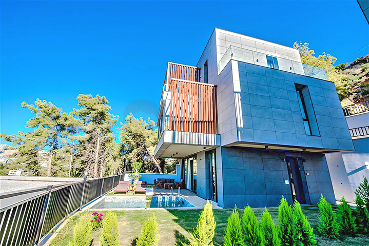 مشروع فريد من نوعه لمجمع من الفيلات للحصول على الجنسية في كوناكلي