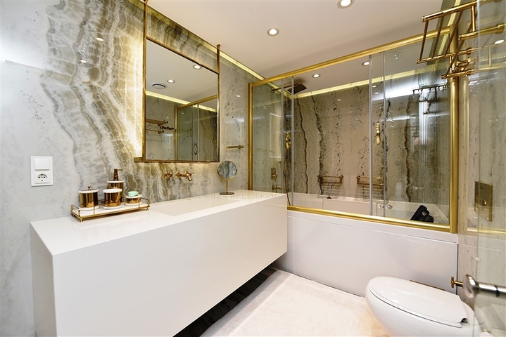 شقة فاخرة 4 + 1 في مجمع ألانيا المرموق