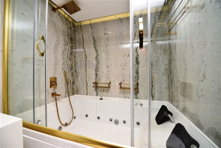 شقة فاخرة 4 + 1 في مجمع ألانيا المرموق