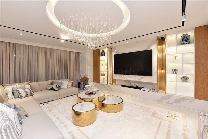 شقة فاخرة 4 + 1 في مجمع ألانيا المرموق