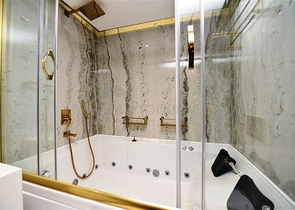 شقة فاخرة 4 + 1 في مجمع ألانيا المرموق