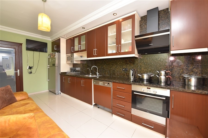 شقة 3+1 بالقرب من البحر في وسط ألانيا