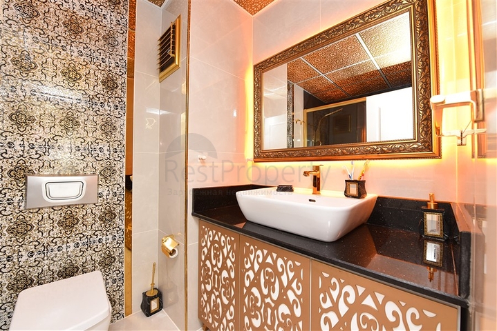 شقة 3+1 بالقرب من البحر في وسط ألانيا