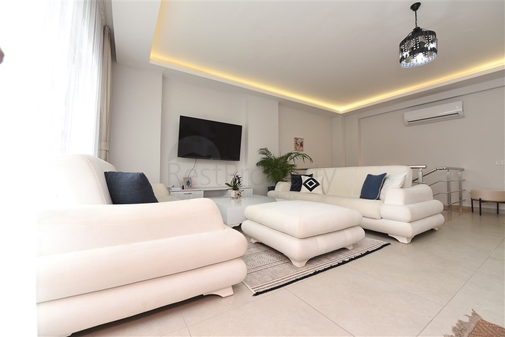 شقة دوبلكس واسعة في منطقة النخبة كارجيجاك