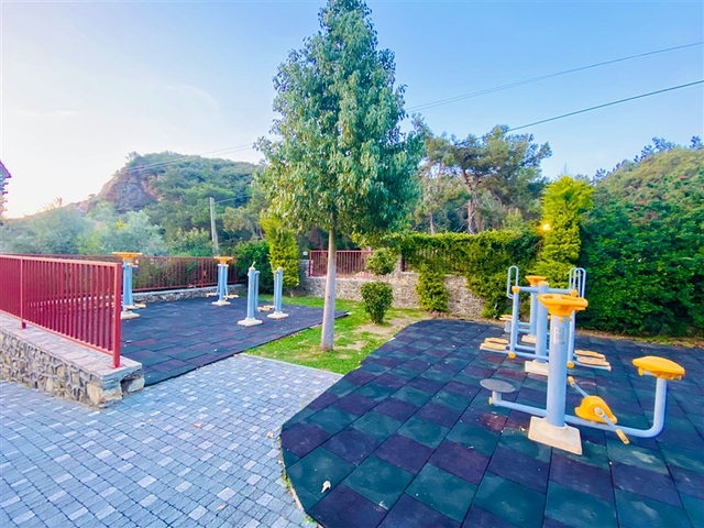 شقة دوبلكس واسعة في منطقة النخبة كارجيجاك