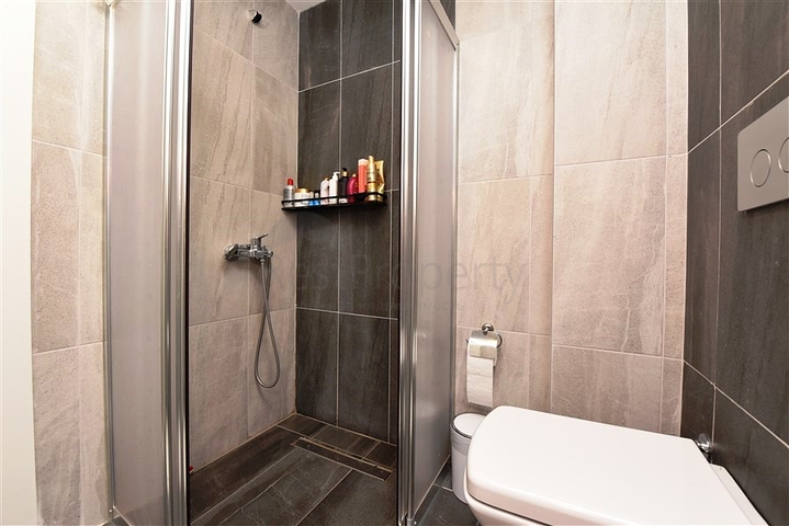 شقة دوبلكس واسعة في منطقة النخبة كارجيجاك