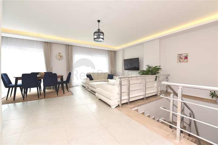 شقة دوبلكس واسعة في منطقة النخبة كارجيجاك