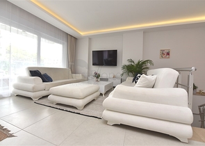 شقة دوبلكس واسعة في منطقة النخبة كارجيجاك