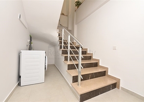 شقة دوبلكس واسعة في منطقة النخبة كارجيجاك