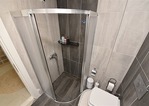 شقة دوبلكس واسعة في منطقة النخبة كارجيجاك