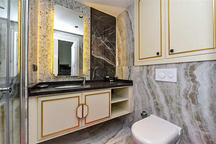 2 + 1 بنتهاوس للإيجار في وسط ألانيا