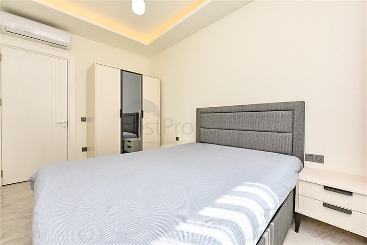 شقة بغرفتي نوم للإيجار 300 متر من شاطئ كليوباترا