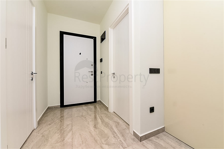 شقة بغرفتي نوم للإيجار 300 متر من شاطئ كليوباترا