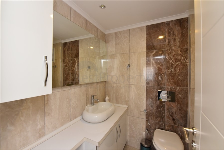 شقة 2 + 1 في وسط أوبا