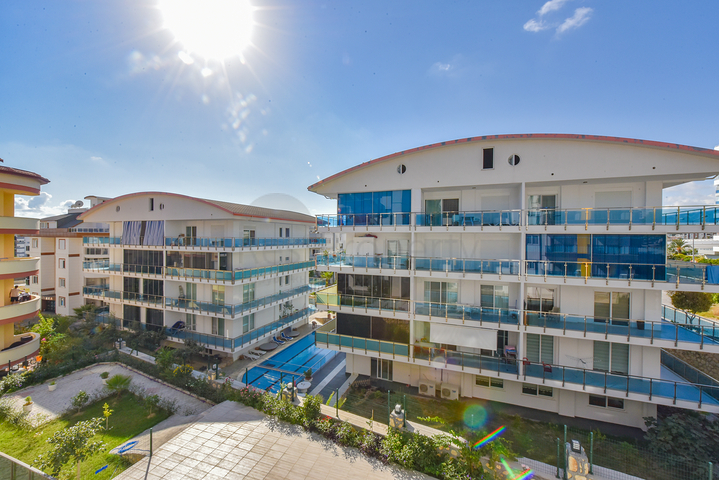 شقة في مجمع جديد 1 + 1 في حي أفسالار