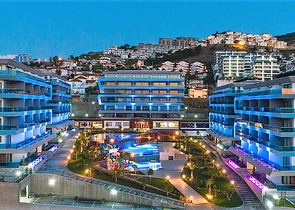 شقة في مجمع النخبة 1 + 1 في منطقة كارجيجاك