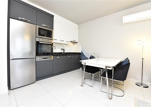 شقة في مجمع النخبة 1 + 1 في منطقة كارجيجاك