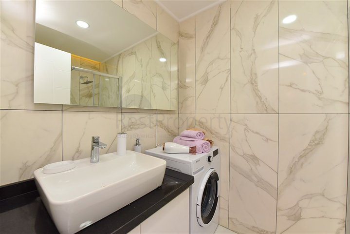 شقة 1+1 في مجمع جديد في منطقة محمودلار