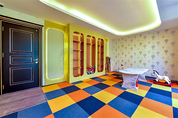 شقة مفروشة 1 + 1 في مجمع حديث جديد في وسط ألانيا