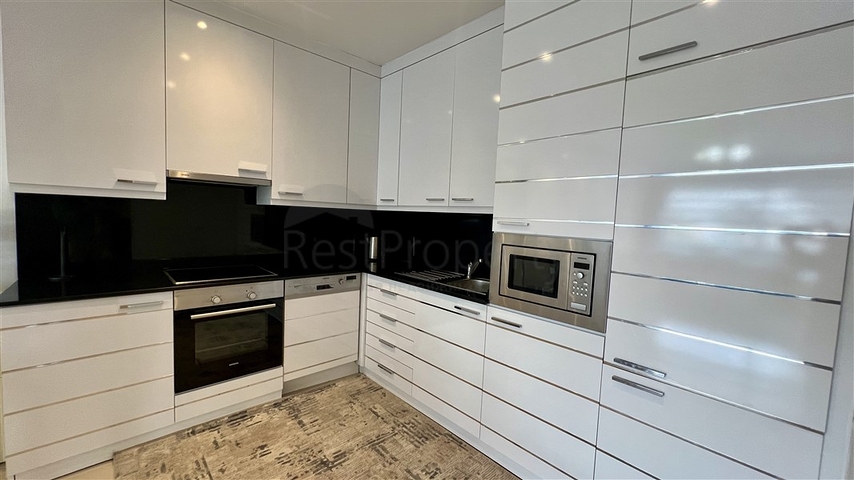 شقة مريحة 2 + 1 على بعد 50 متر من البحر في منطقة توسمور