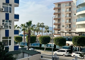 شقة مريحة 2 + 1 على بعد 50 متر من البحر في منطقة توسمور