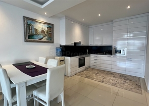 شقة مريحة 2 + 1 على بعد 50 متر من البحر في منطقة توسمور