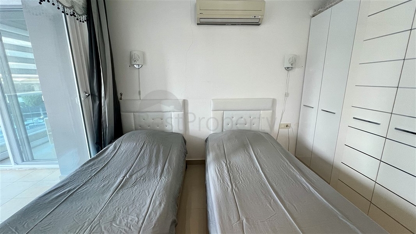 شقة مريحة 2 + 1 على بعد 50 متر من البحر في منطقة توسمور