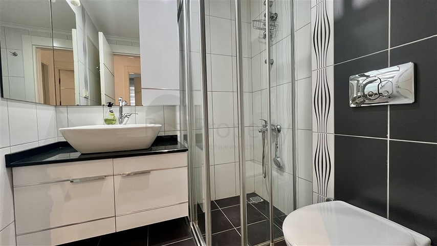 شقة مريحة 2 + 1 على بعد 50 متر من البحر في منطقة توسمور