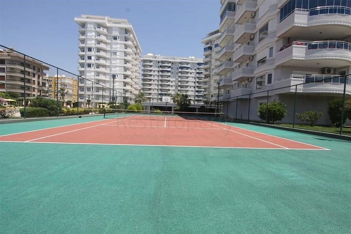 شقة 2 + 1 على السطر الأول مطلة على البحر