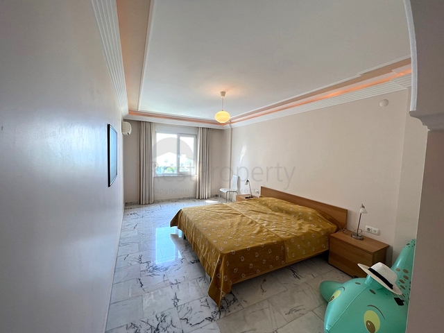 شقة 2 + 1 على السطر الأول مطلة على البحر