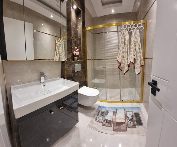 شقة فسيحة 2 + 1 في مجمع جديد في منطقة محمودلار