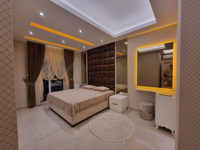 شقة فسيحة 2 + 1 في مجمع جديد في منطقة محمودلار