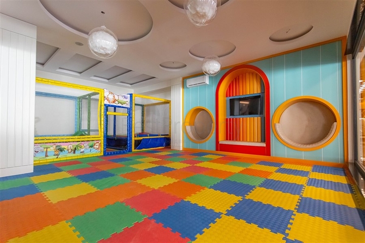 شقة فسيحة 2 + 1 في مجمع جديد في منطقة محمودلار