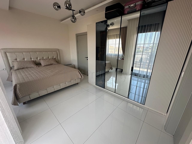 دوبلكس فاخرة -4 غرف وصالة - مفروشة بأناقة -ضمن مجمع انيق -في اوبا / الانيا 