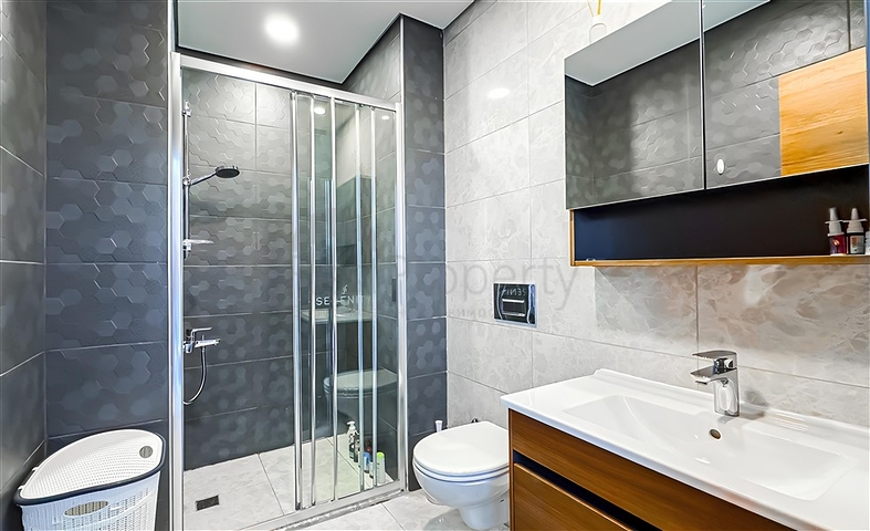 شقة 1+1 في واحدة من أفضل المجمعات في منطقة محمودلار