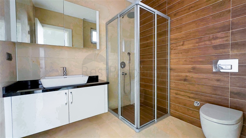 شقة عائلية -تصميم 3 غرف وصالة -مجمع فاخر -في اوبا / الانيا 