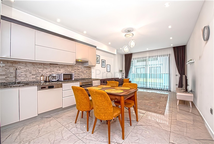 شقة 1+1 في قلب ألانيا 