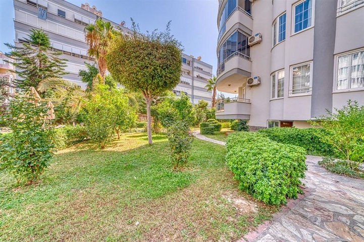 شقة عائلية غرفتين وصالة -مفروشة -في محمودلار / الانيا 