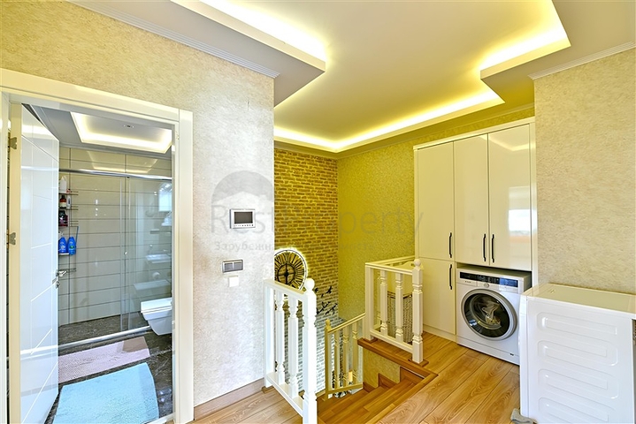 شقق فسيحة 4 + 1 في مجمع النخبة في أوبا