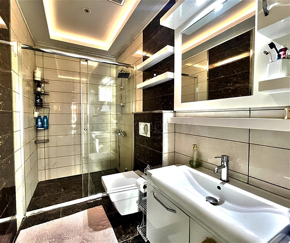 شقق فسيحة 4 + 1 في مجمع النخبة في أوبا