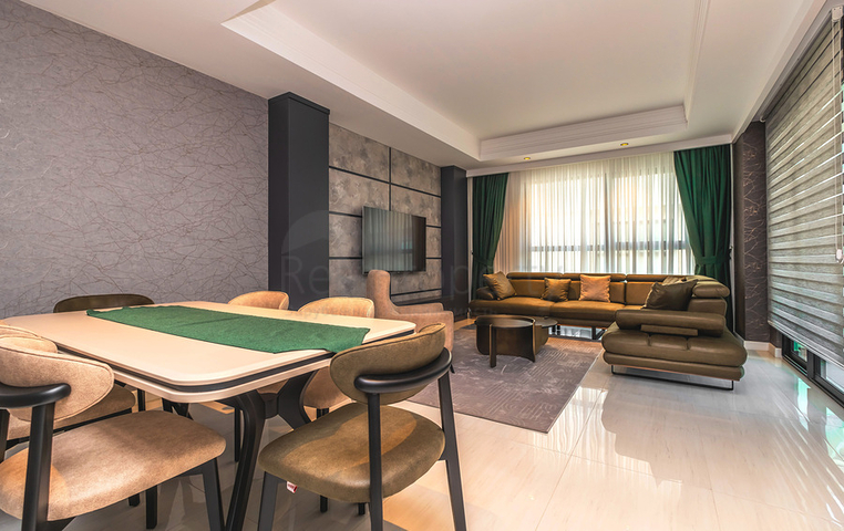 شقة 3 + 1 من المالك في مشروع واسع النطاق في منطقة توركلر