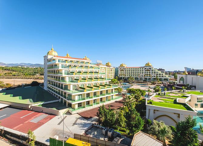 شقة 3 + 1 من المالك في مشروع واسع النطاق في منطقة توركلر