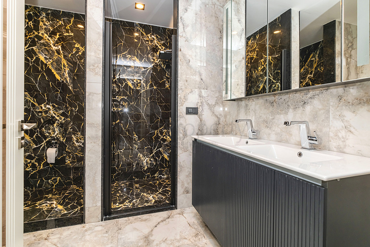 شقة 3 + 1 من المالك في مشروع واسع النطاق في منطقة توركلر