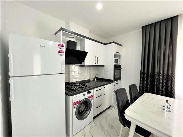 شقق بالاقساط في الانيا -ضمن مجمع قيد الانشاء - في مهموتلار 