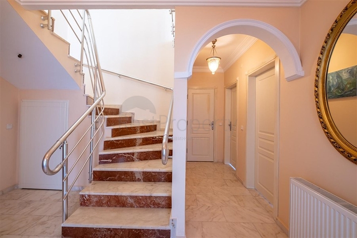 بنتهاوس 3 + 2 في منطقة محمودلار