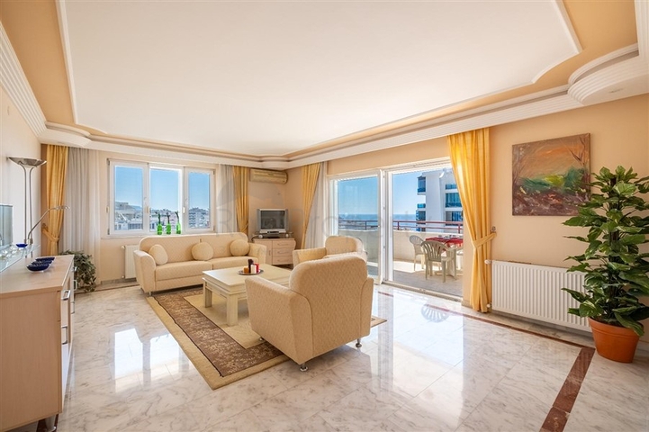 بنتهاوس 3 + 2 في منطقة محمودلار