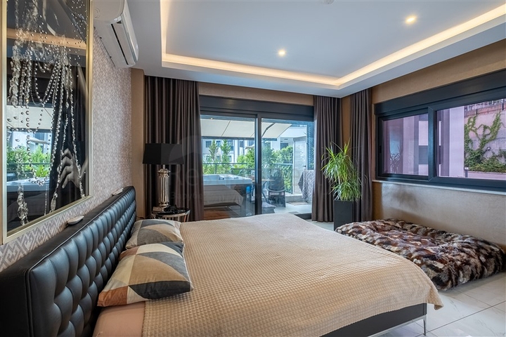 شقة فسيحة 3 + 1 في وسط ألانيا