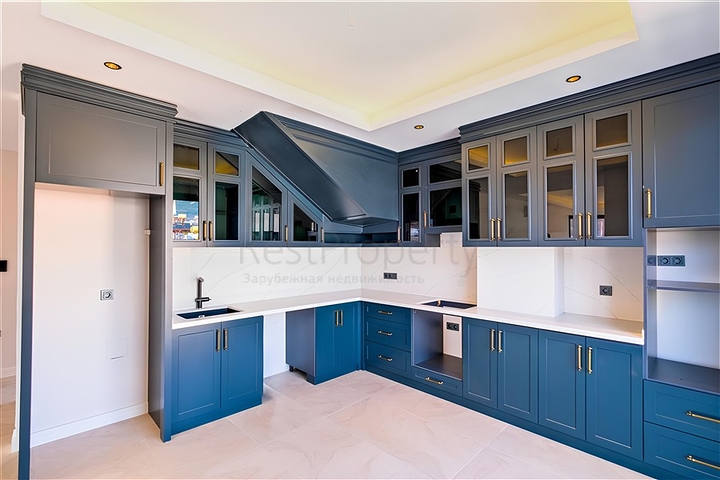 بنتهاوس 4+1 مطل على البحر على الساحل الأول